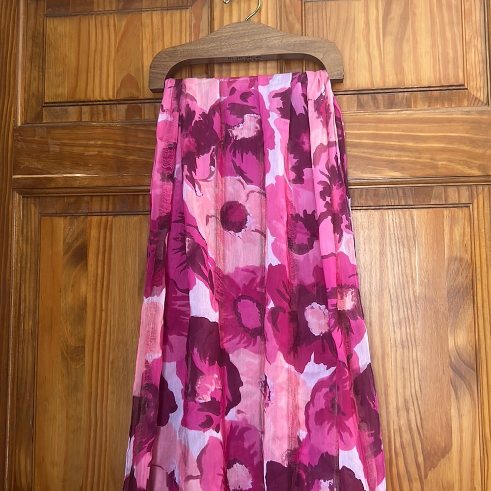 LOFT Floral Textured Scarf